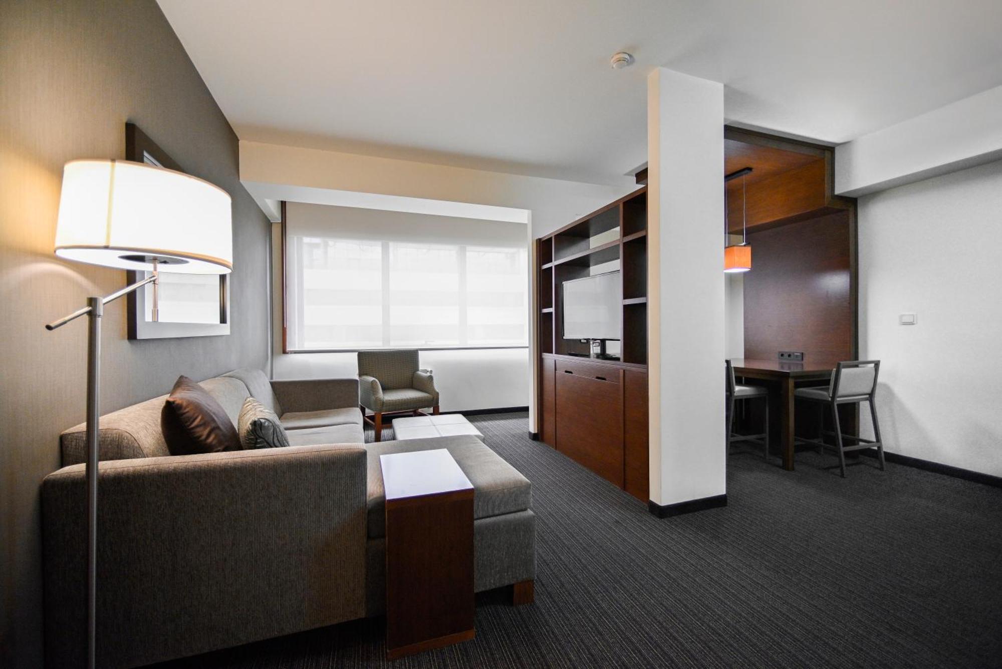 Yerevan Place Hotel 외부 사진