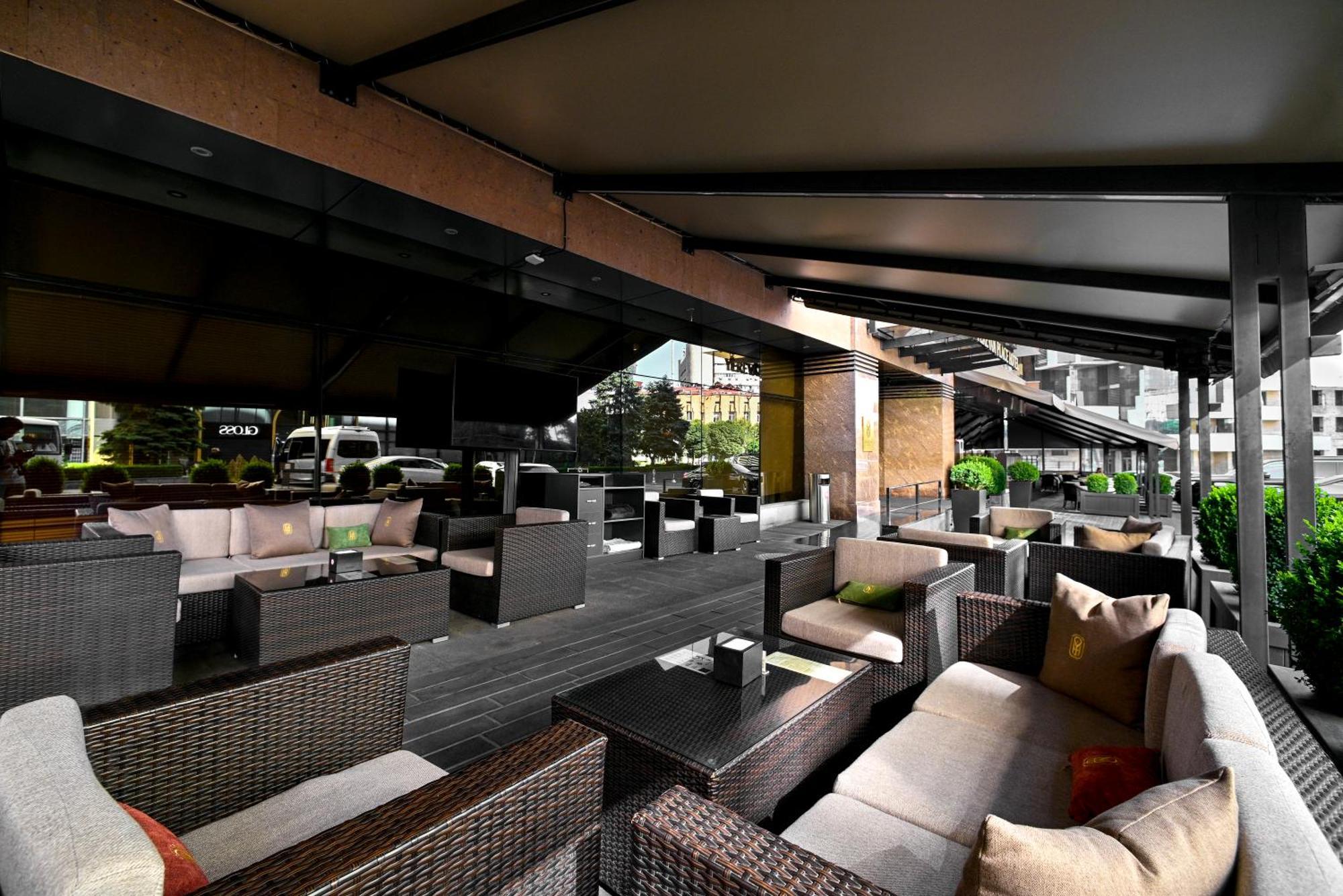 Yerevan Place Hotel 외부 사진