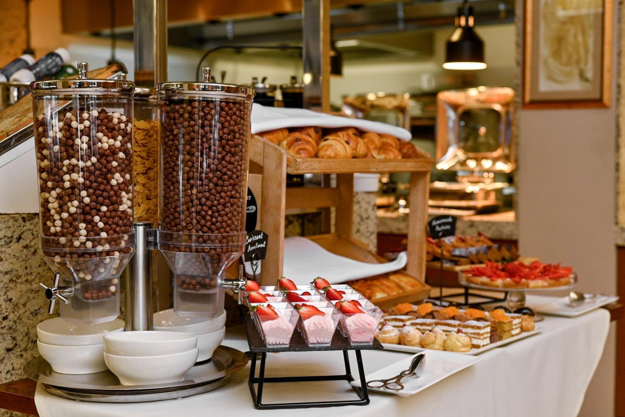 Yerevan Place Hotel 외부 사진
