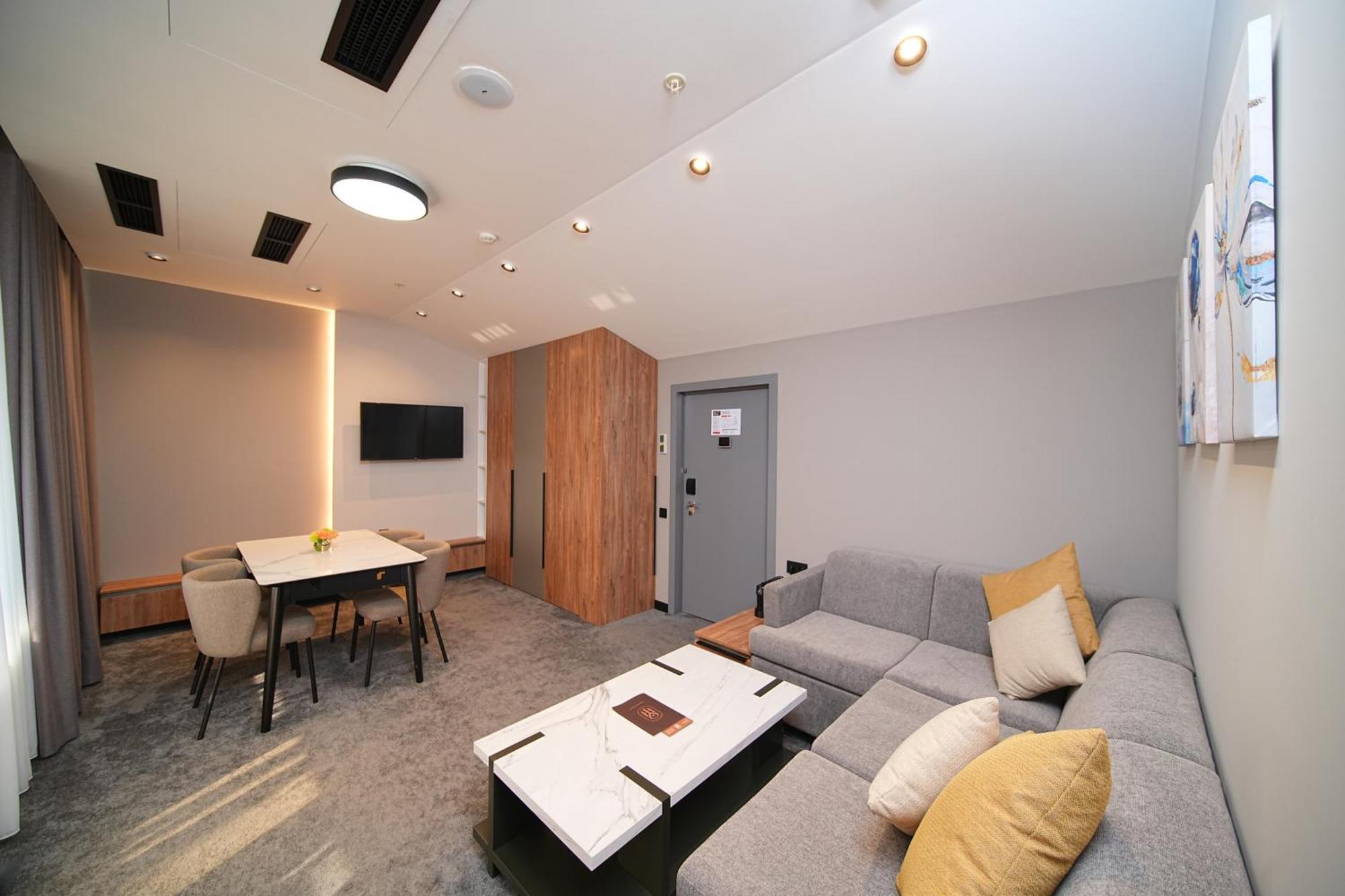 Yerevan Place Hotel 외부 사진
